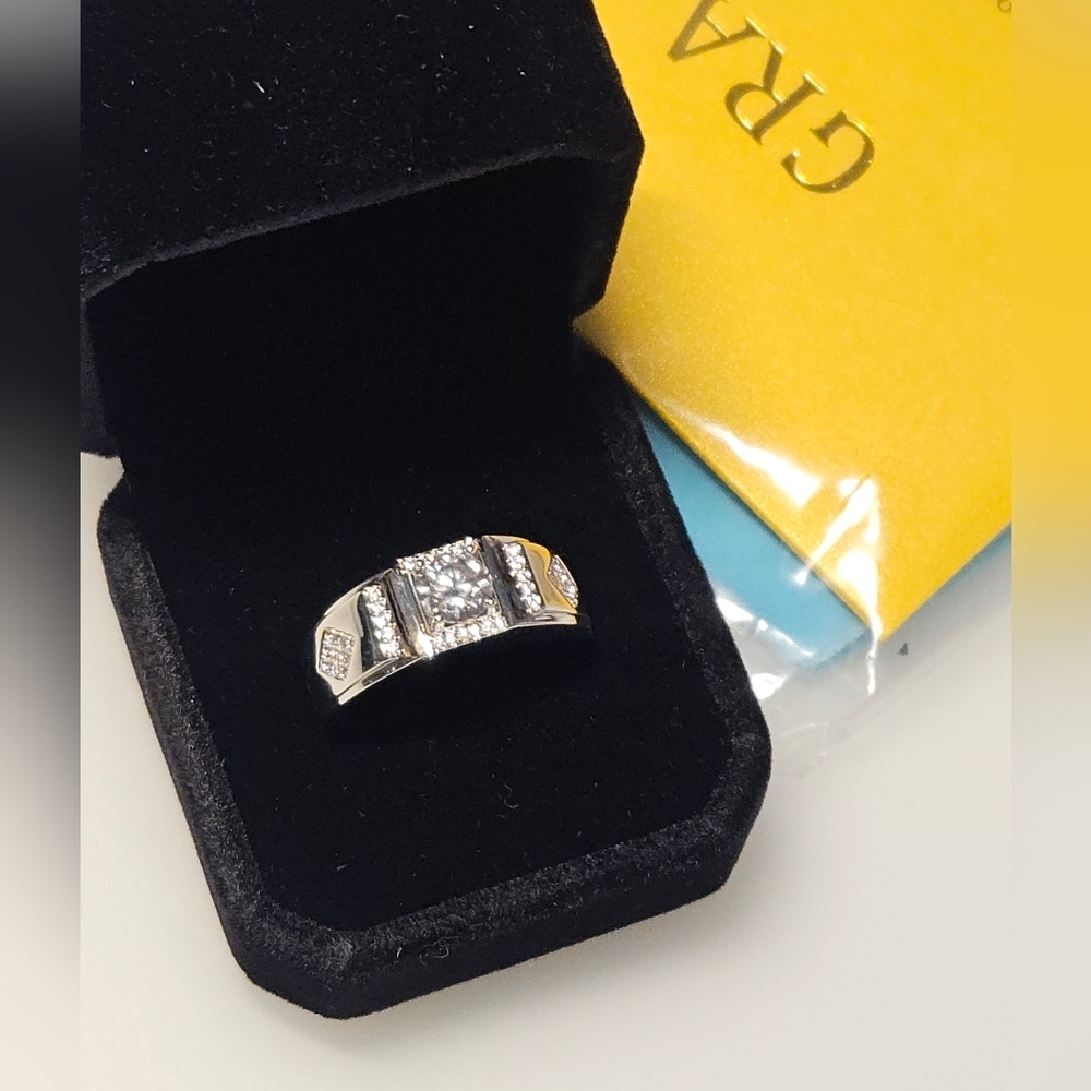 Mens/Womens Unisex Moissanite Ring Engagement/ Wedding Band (SIZE 10) NWT*GRA